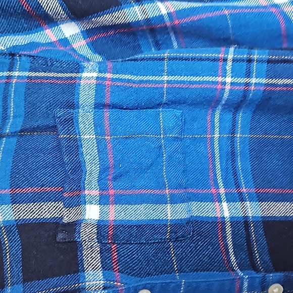 Old Navy flannel - Picture 2 of 4